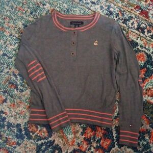 Tommy Hilfiger lightweight heathered gray henley top